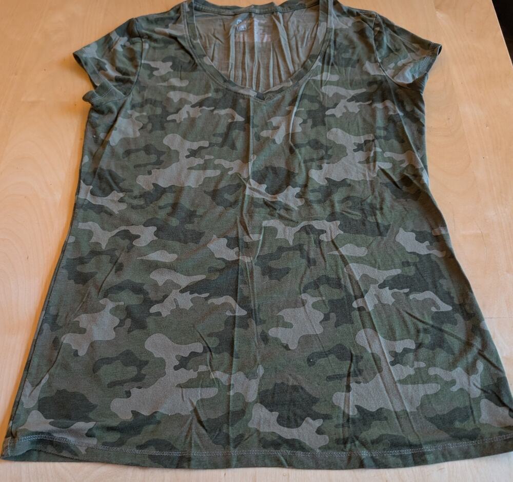 🏖️Juniors XL No Boundaries Tee